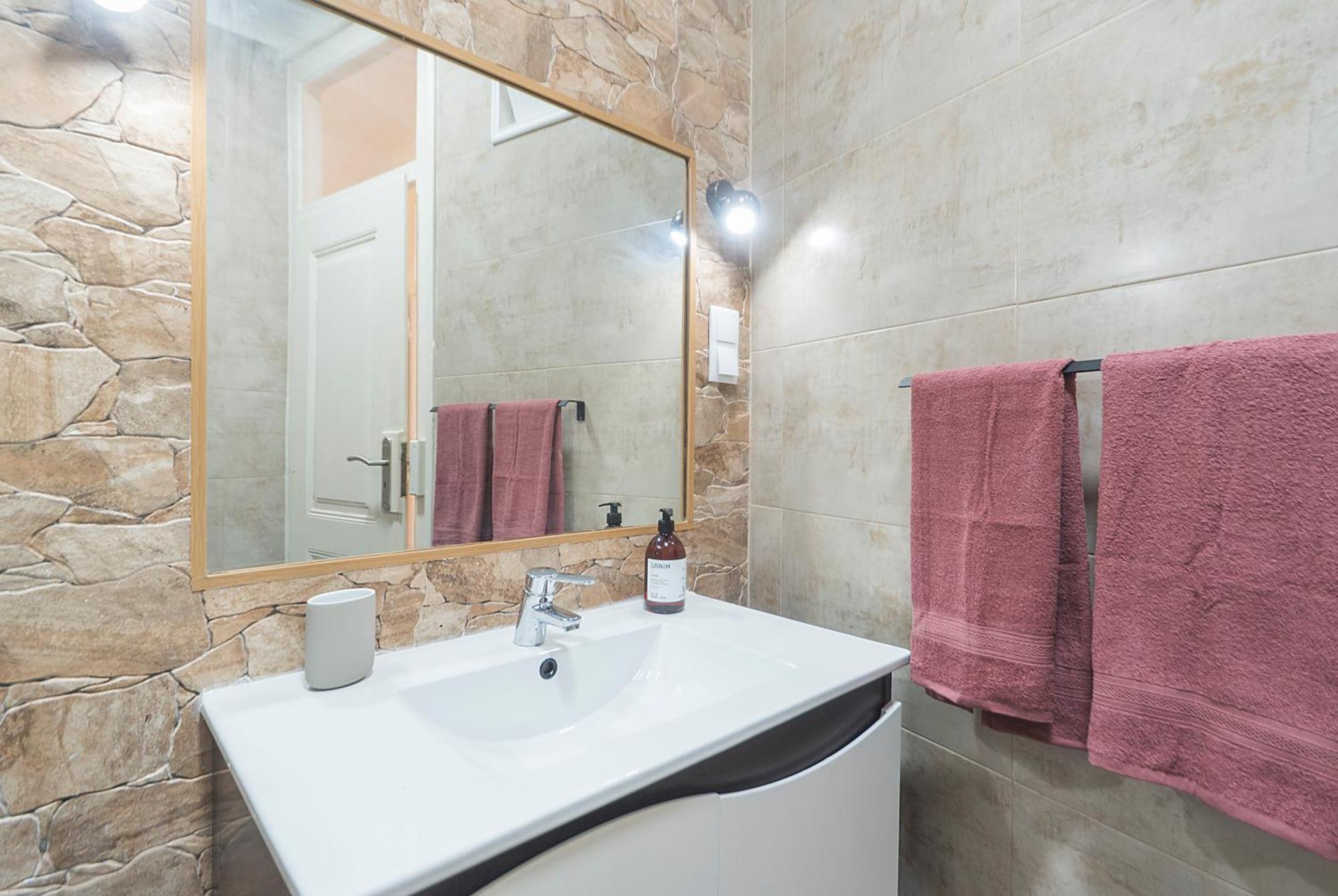 Appartement Com 3 Quartos Muito Acolhedores Nos Anjos Lisboa