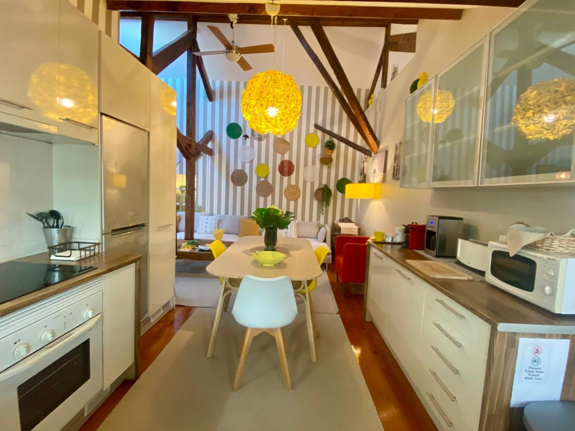Apartment With Mezzanine Rua Da Moeda