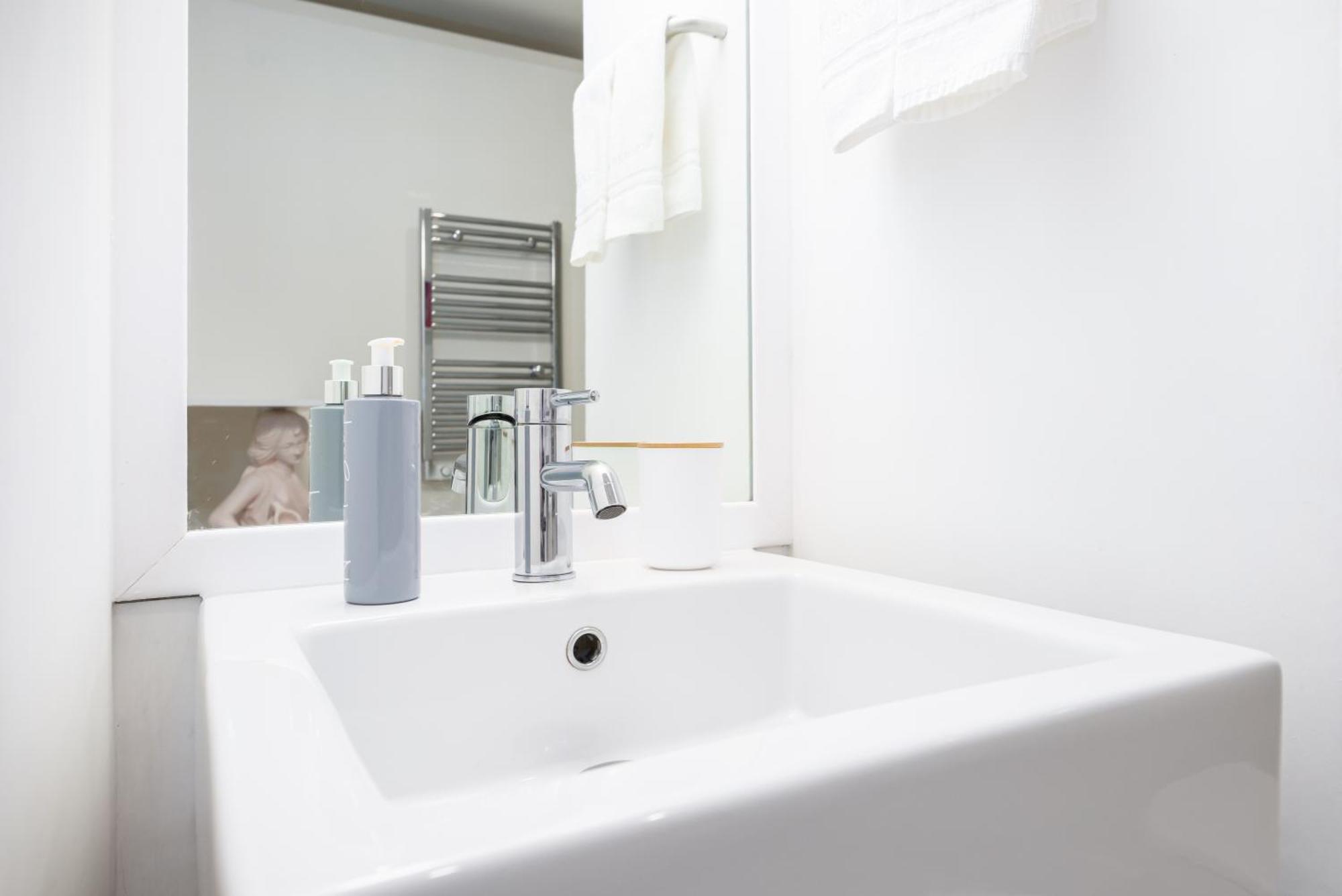 Boutique In The Heart Of ! Lemonn C Apartment Lissabon