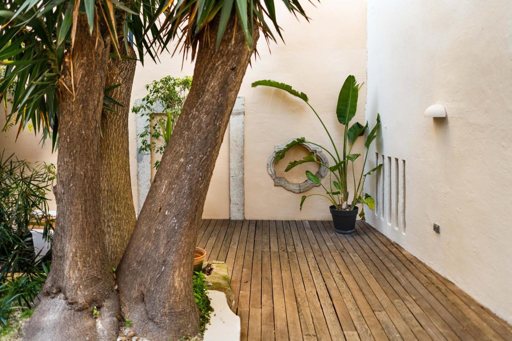 Appartement Pool & Garden In The Heart Of *