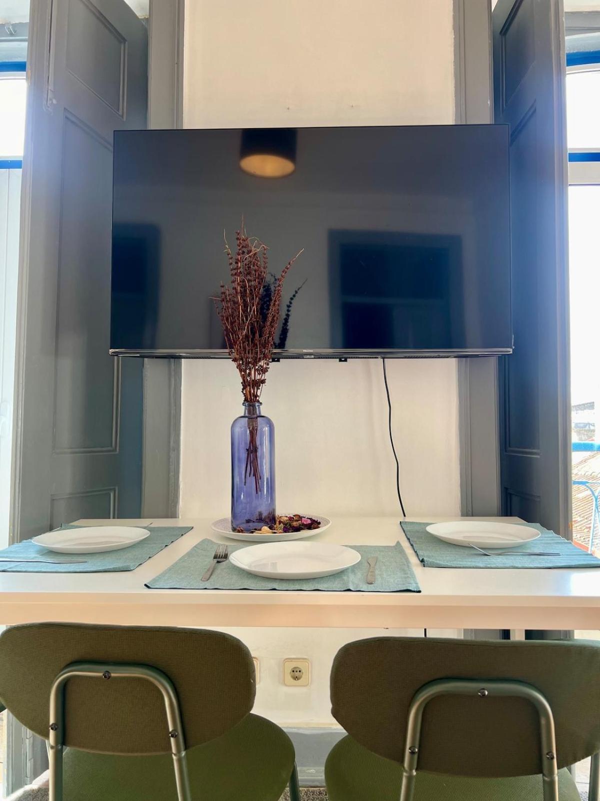 3 Bedroom With Balcony Appartement *
