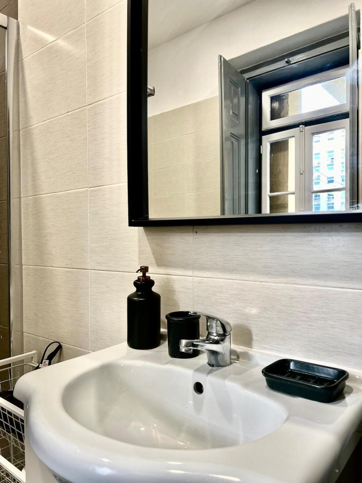 3 Bedroom With Balcony Lisboa