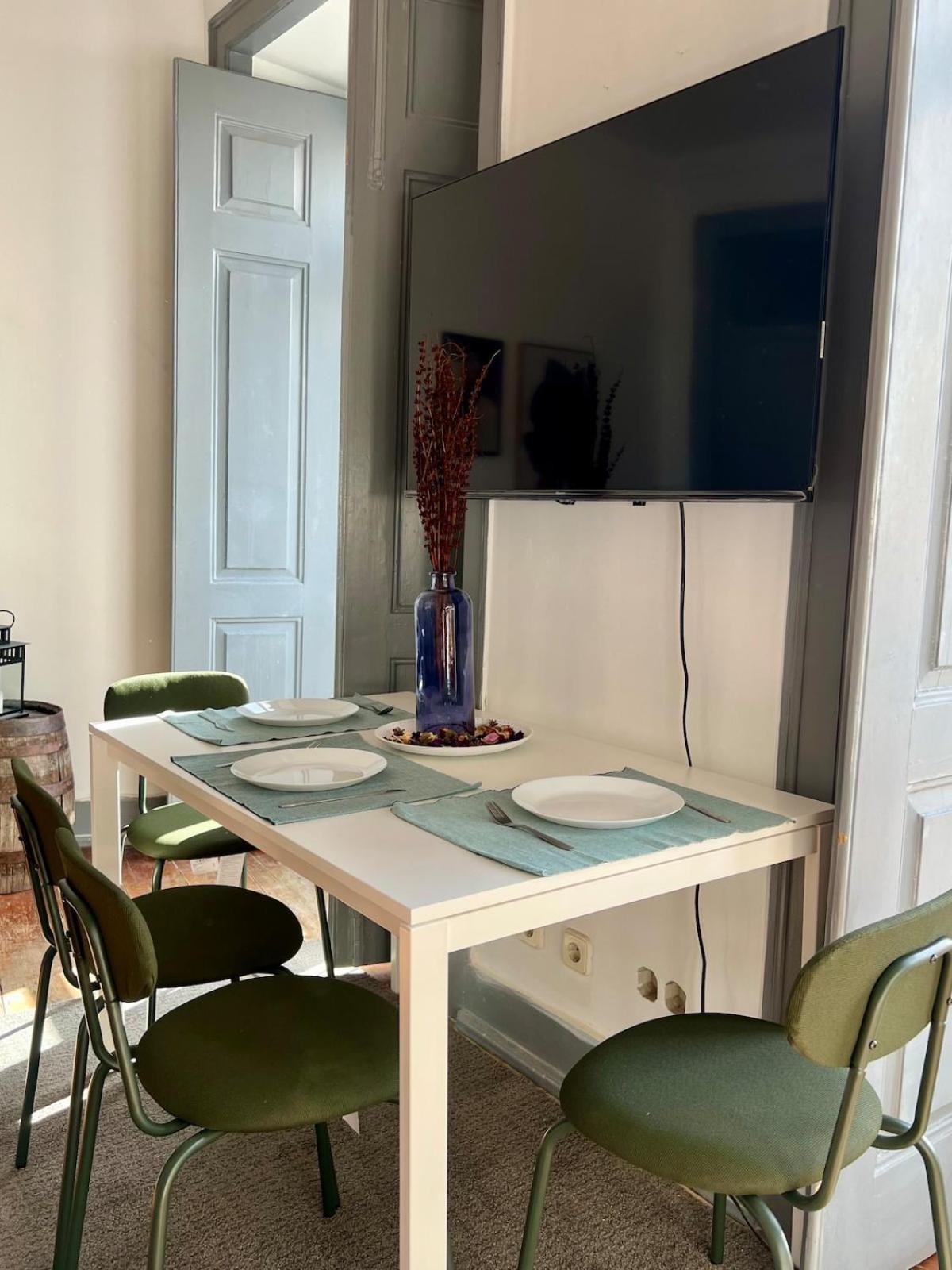 3 Bedroom With Balcony Lisboa