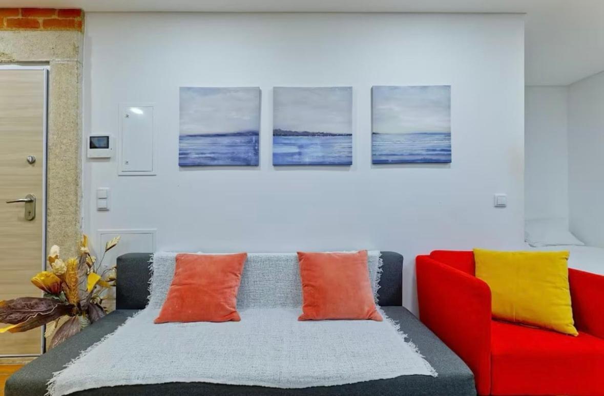 Homey Haven With A Rustic Charm * Lisboa