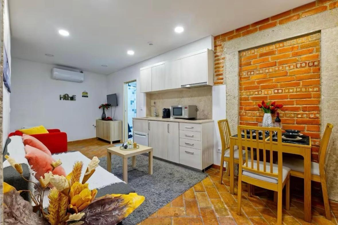 Homey Haven With A Rustic Charm Lisboa