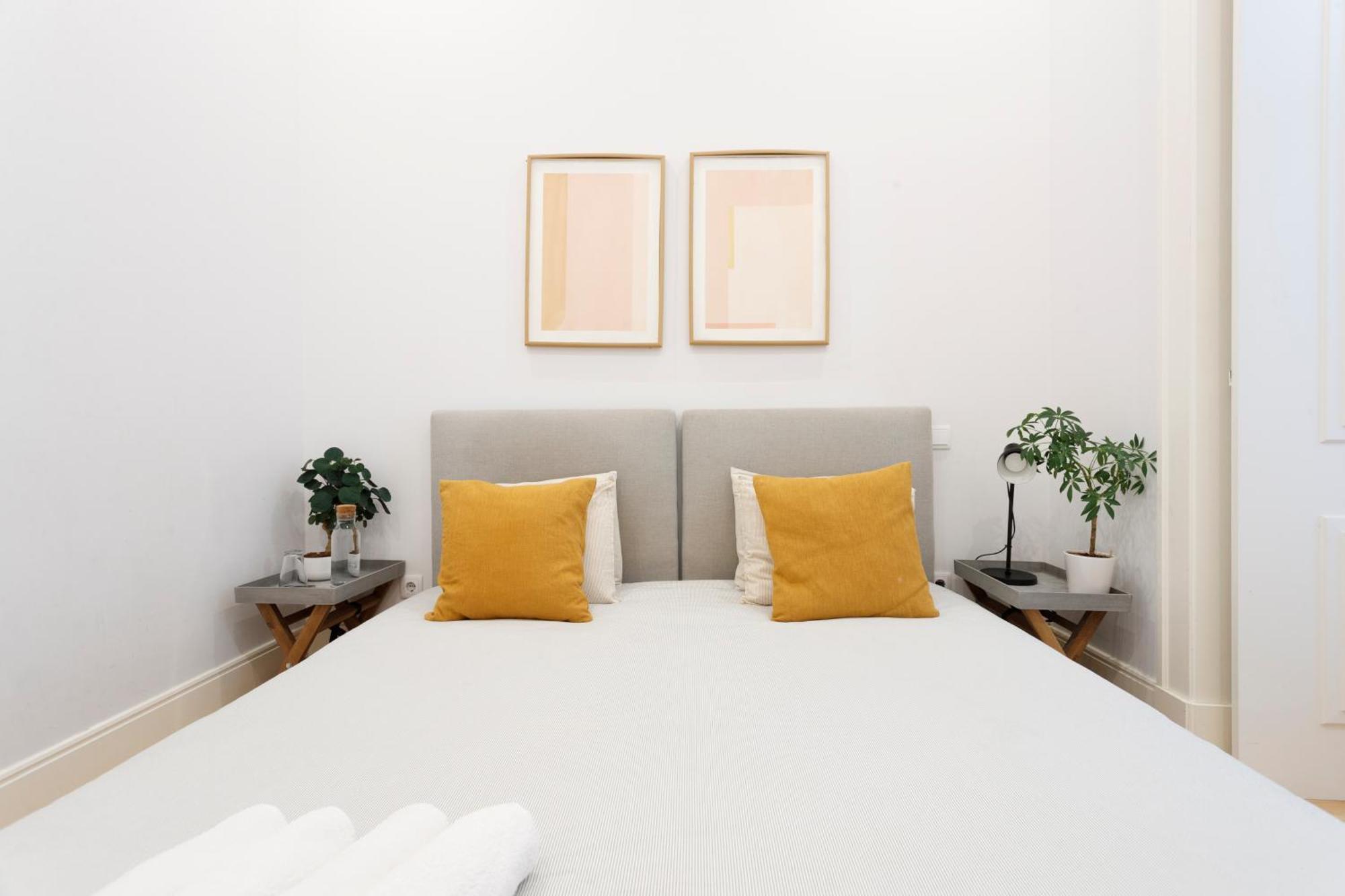 Bedrooms In Shared In Modern In Downtown *