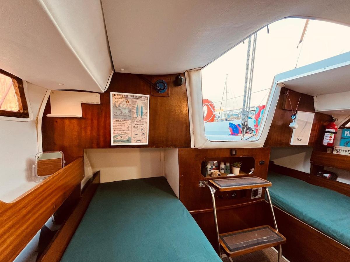 Bacus - Your Floating Hideaway In Bateau-hôtel Lisboa
