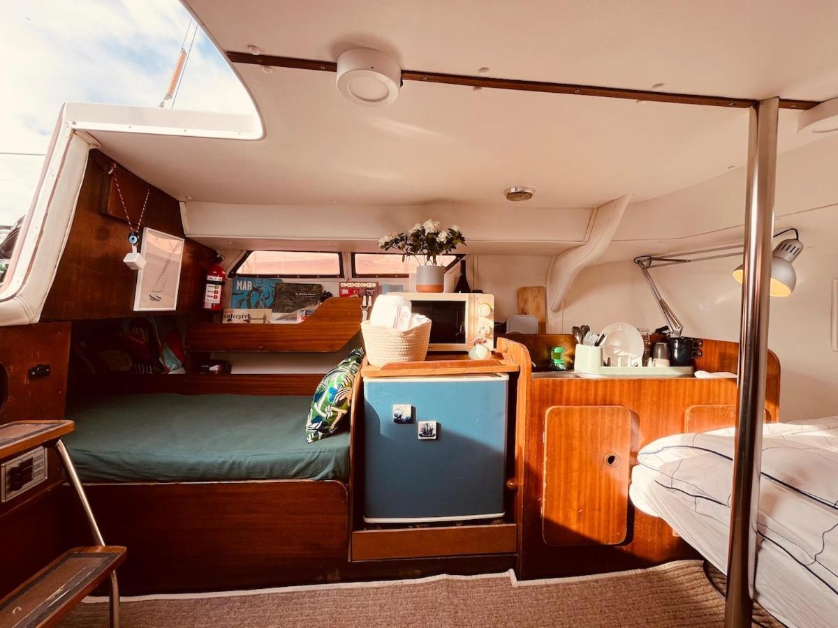 Bacus - Your Floating Hideaway In Lisboa