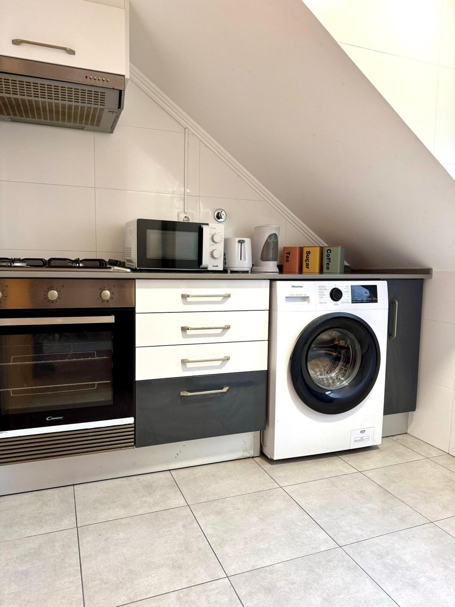Appartement Helle Und Gemuetliche Im Zentrum Lisboa