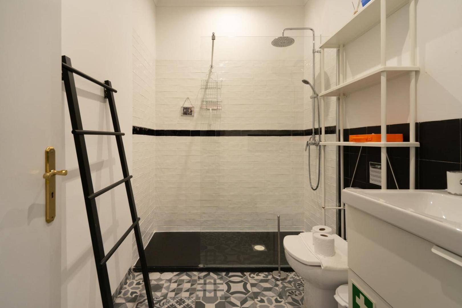 Old Style Fully Renewed And Spacious 3-bed Appartement Lisboa
