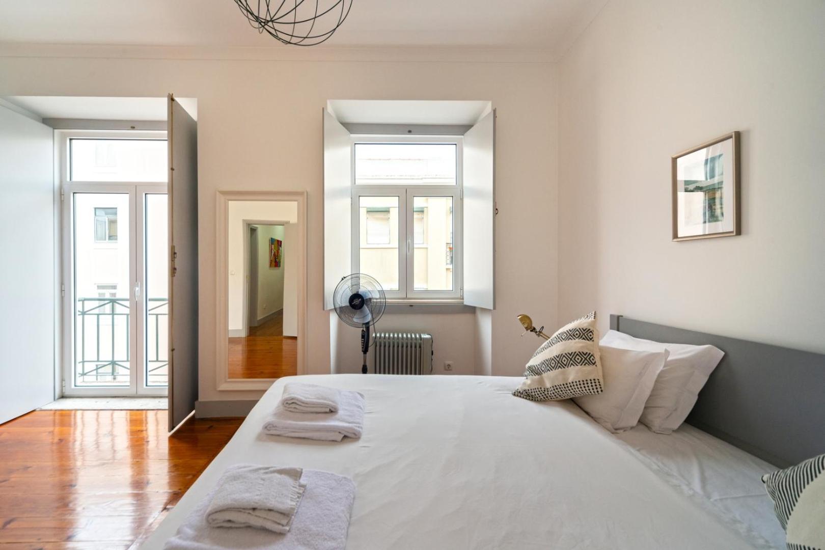 Appartement Old Style Fully Renewed And Spacious 3-bed Lisboa