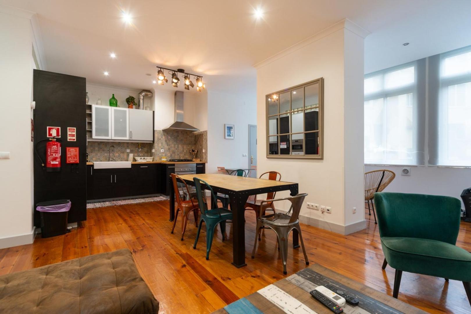 Old Style Fully Renewed And Spacious 3-bed Appartement Lisboa