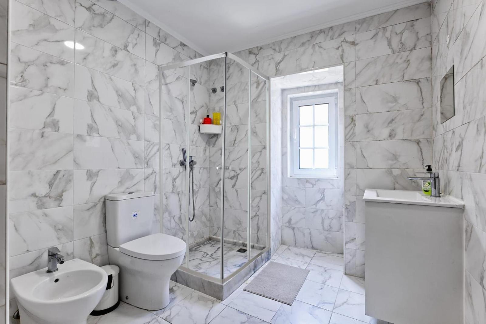 Beautiful And Spacious Flat In The Center Apartment Lisbon