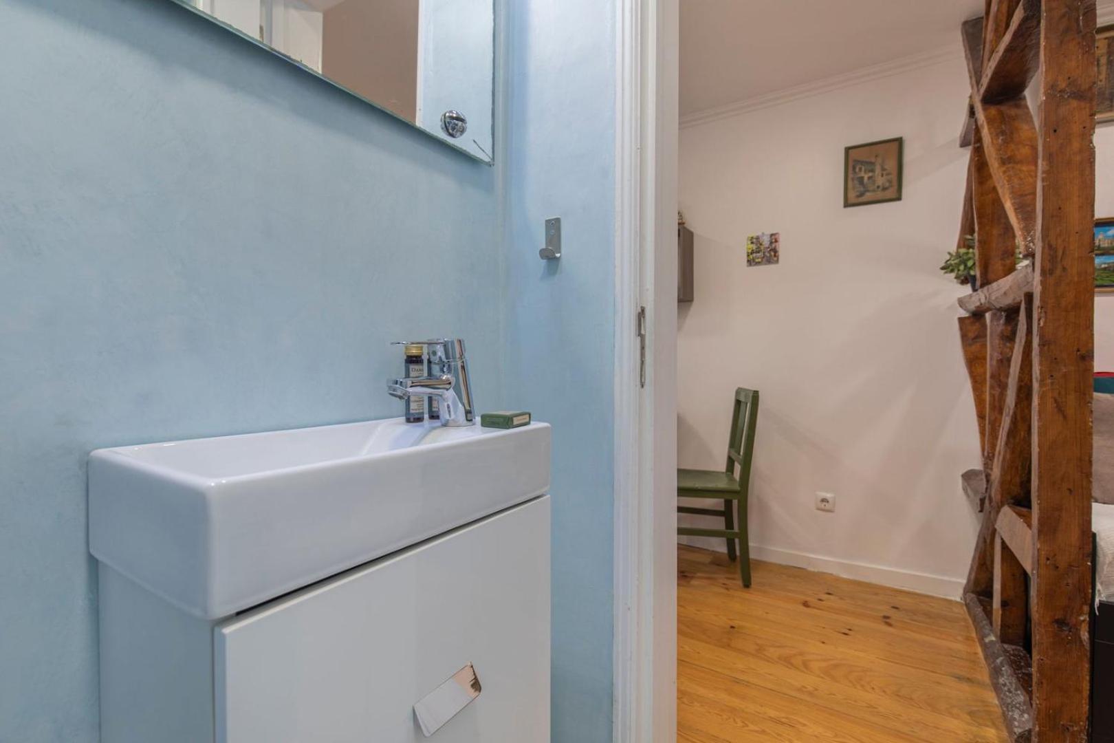 Charming & Cozy - Alfama | By Airnest Apartment