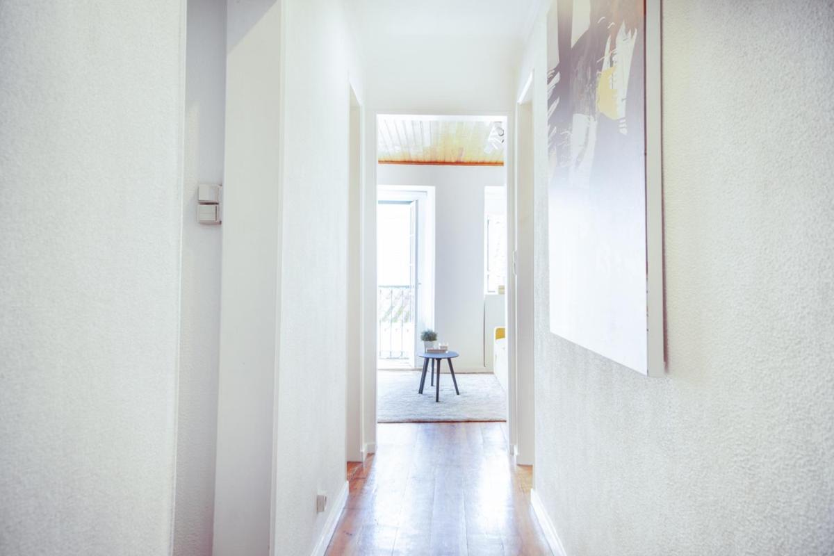 Appartement Tejo View At Alfama Stairs With Terrace Lisboa