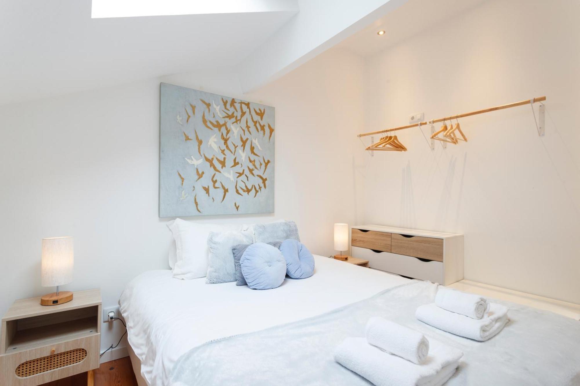 Bica Blue 1br Loft W Riverview N Ac By Lu Holidays * Lisbon