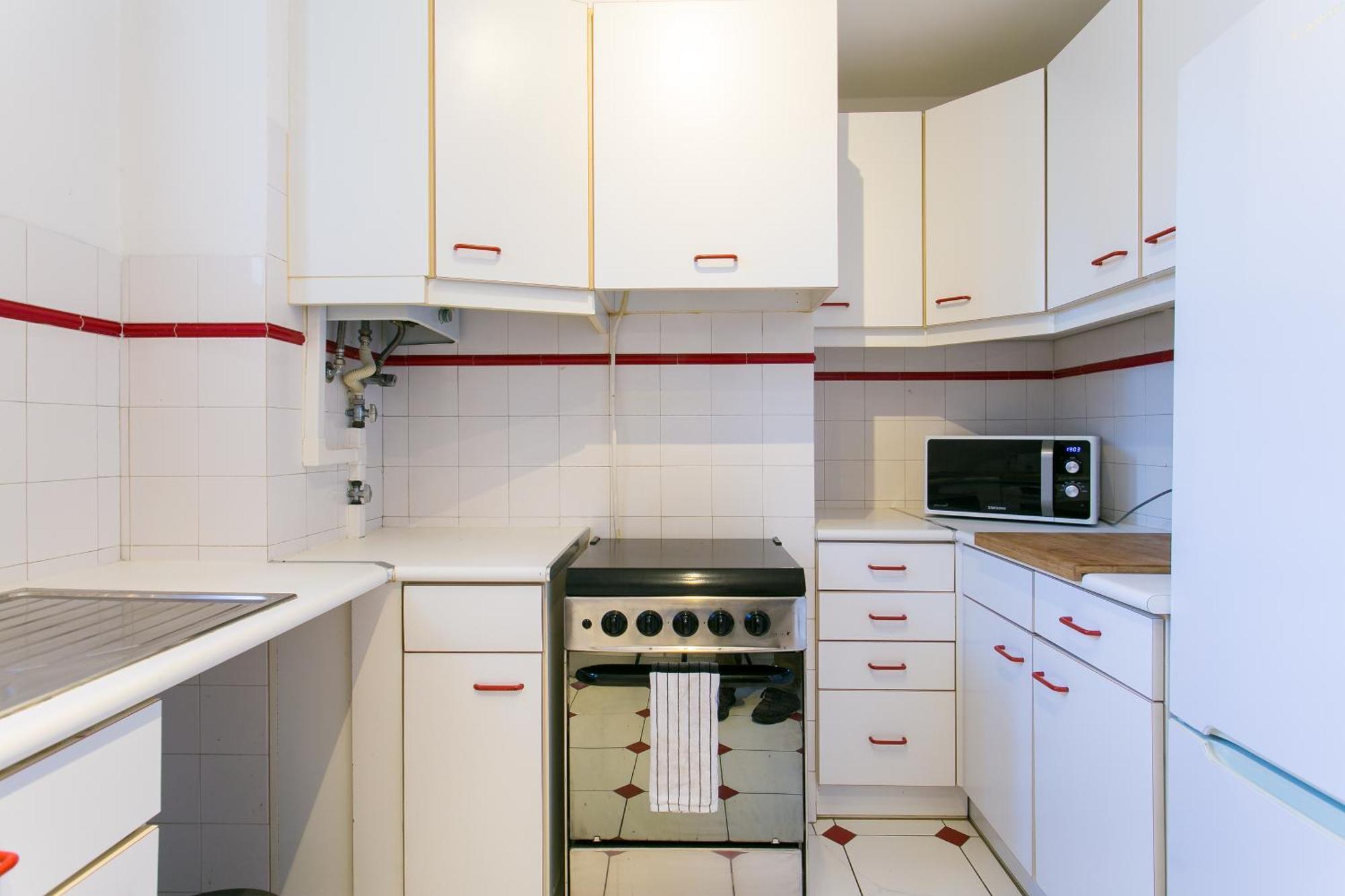 Appartement Spacious, Bright And Newly Renovated 2 Bedroom Apartment, Historical Center, Madragoa