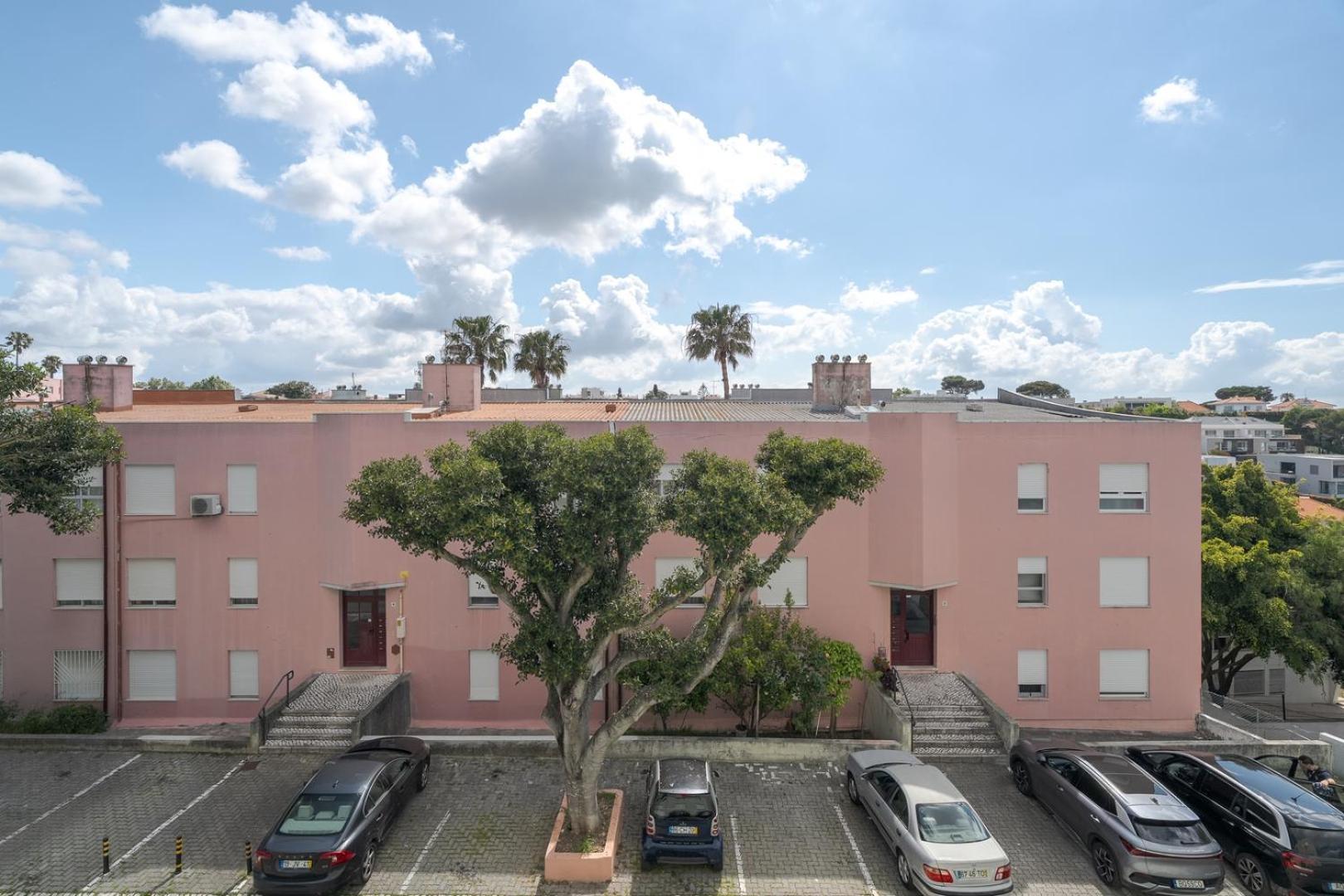 Hostwise - Bright & Family Flat In Paco De Arcos * Lisboa