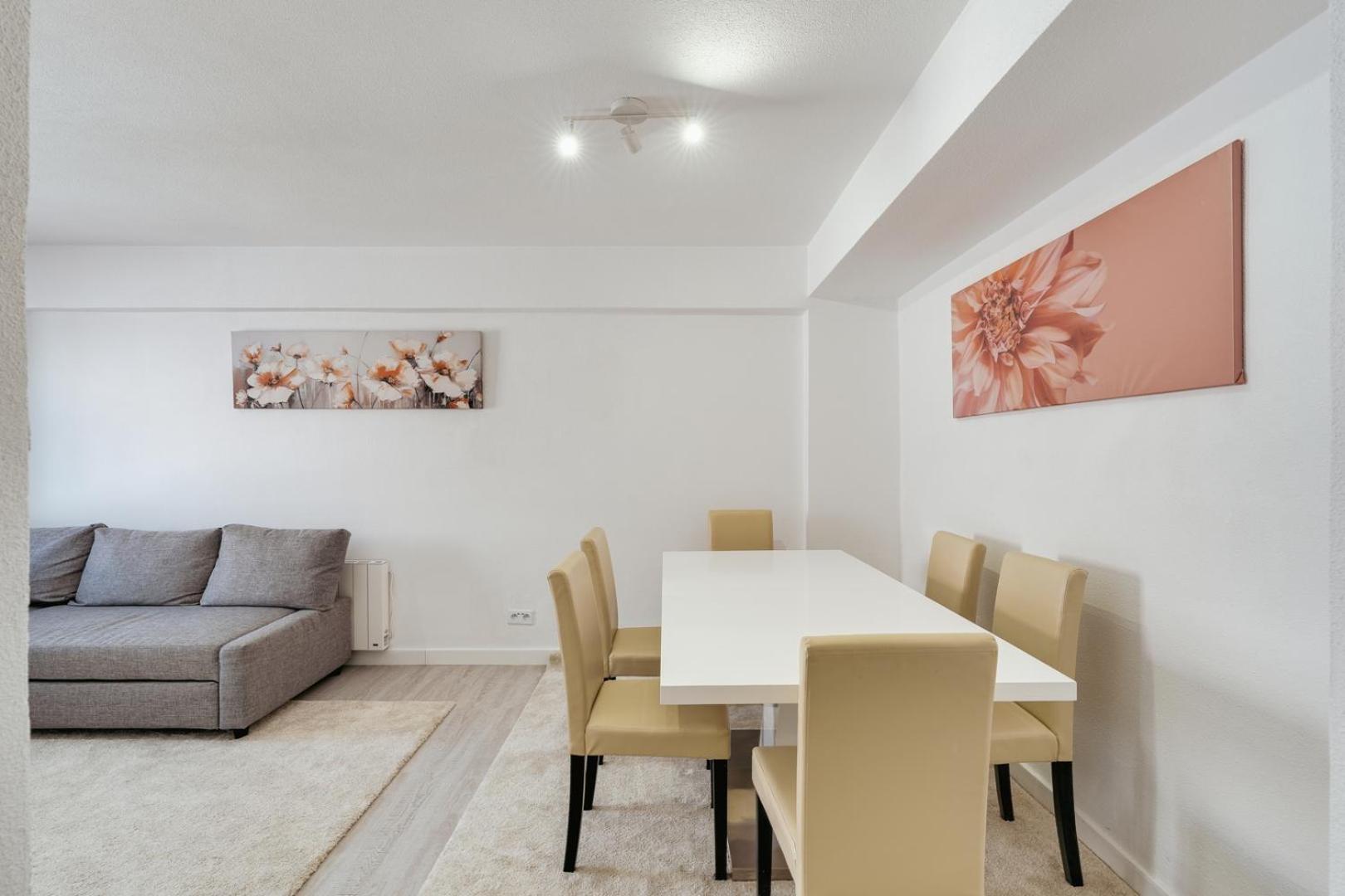 Appartement Hostwise - Bright & Family Flat In Paco De Arcos Lisboa