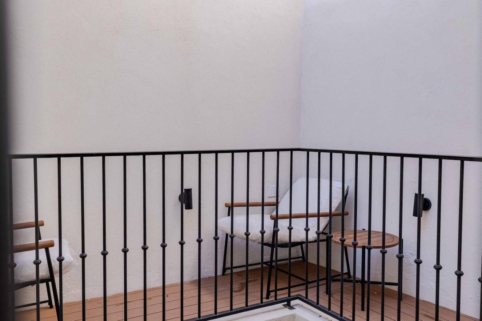 Appartement Newly Renovated 2br With Ac & Terrace | By Airnest