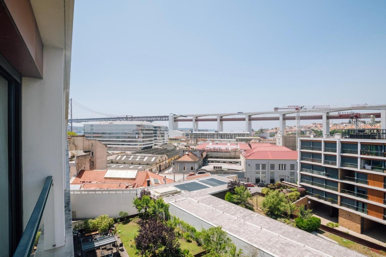 Ade - 2 Bedrooms And Parking In Alcantara