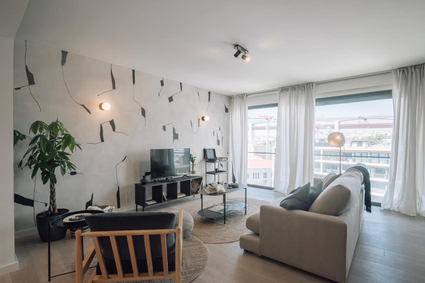 Ade - 2 Bedrooms And Parking In Alcantara * Lisboa