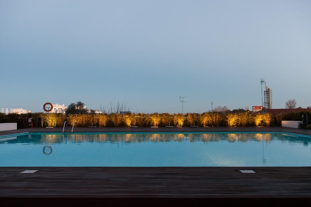 Appartement Charming With Terrace And Pool In Lisboa