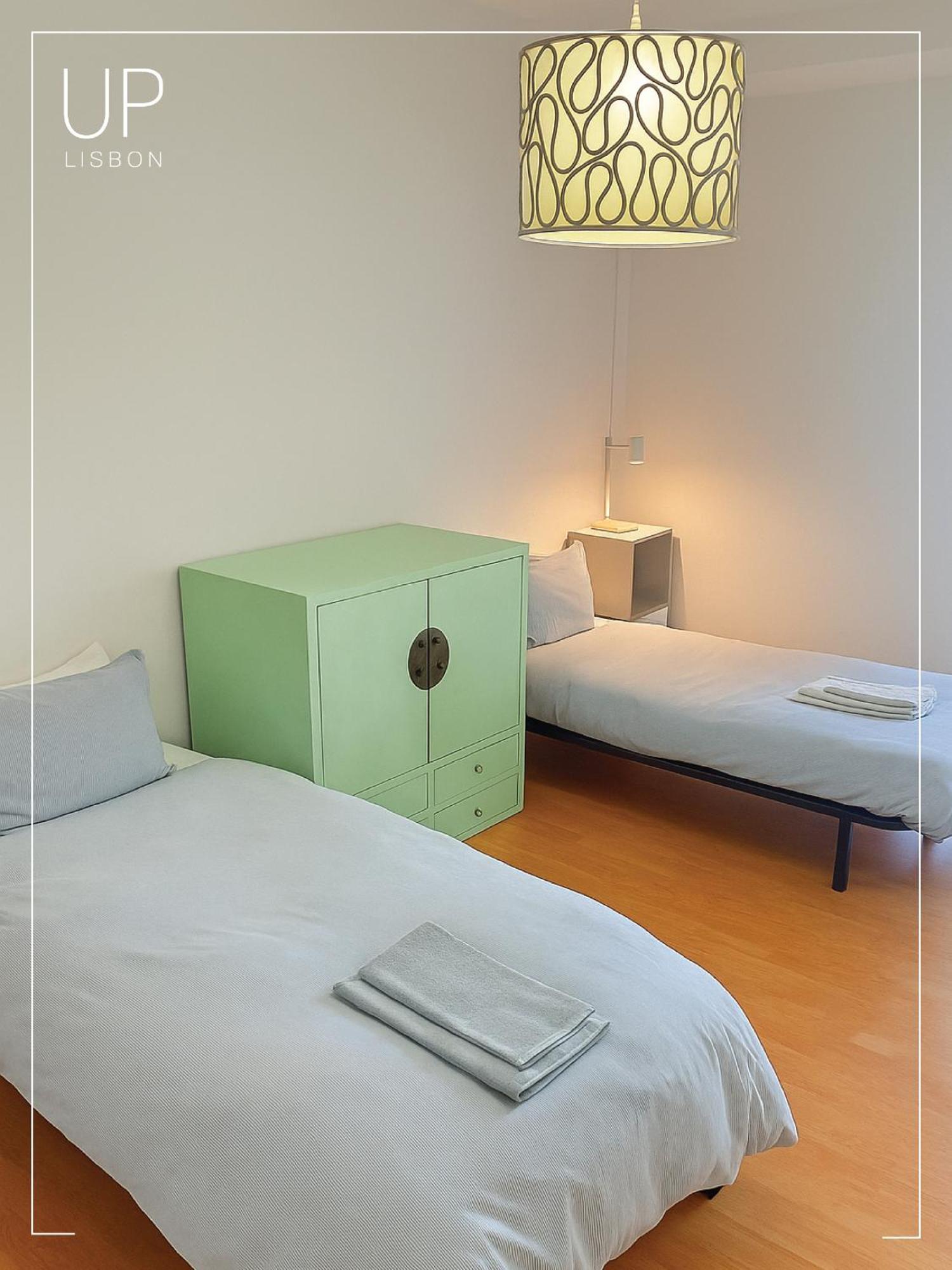 Six By Up I Your Away From Apartamento