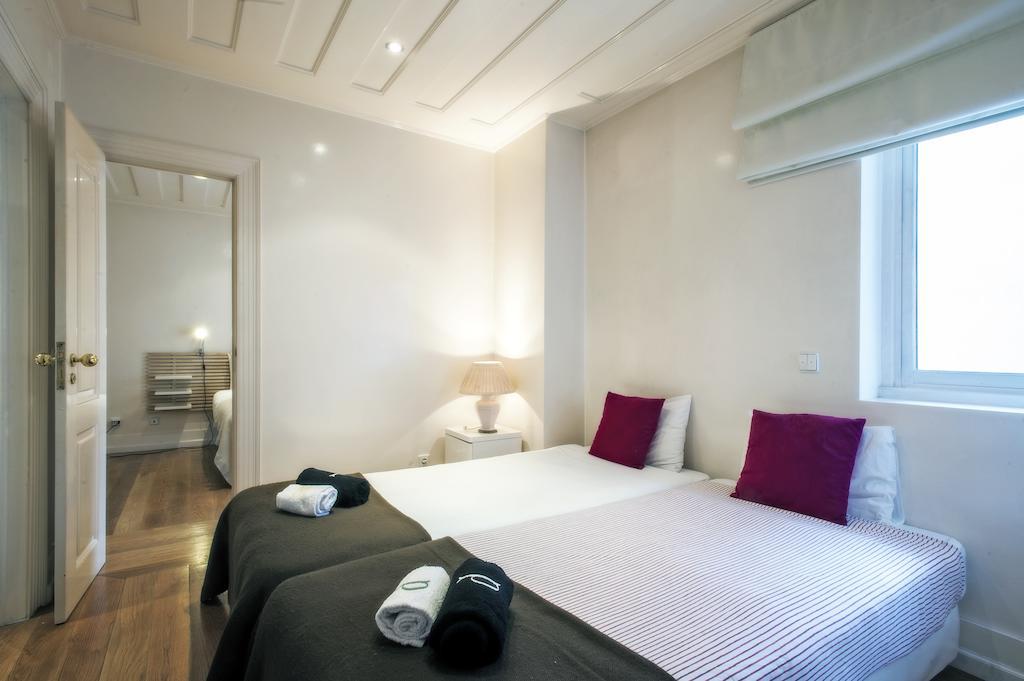 Portuguese Living Saldanha Prestige Lisbon