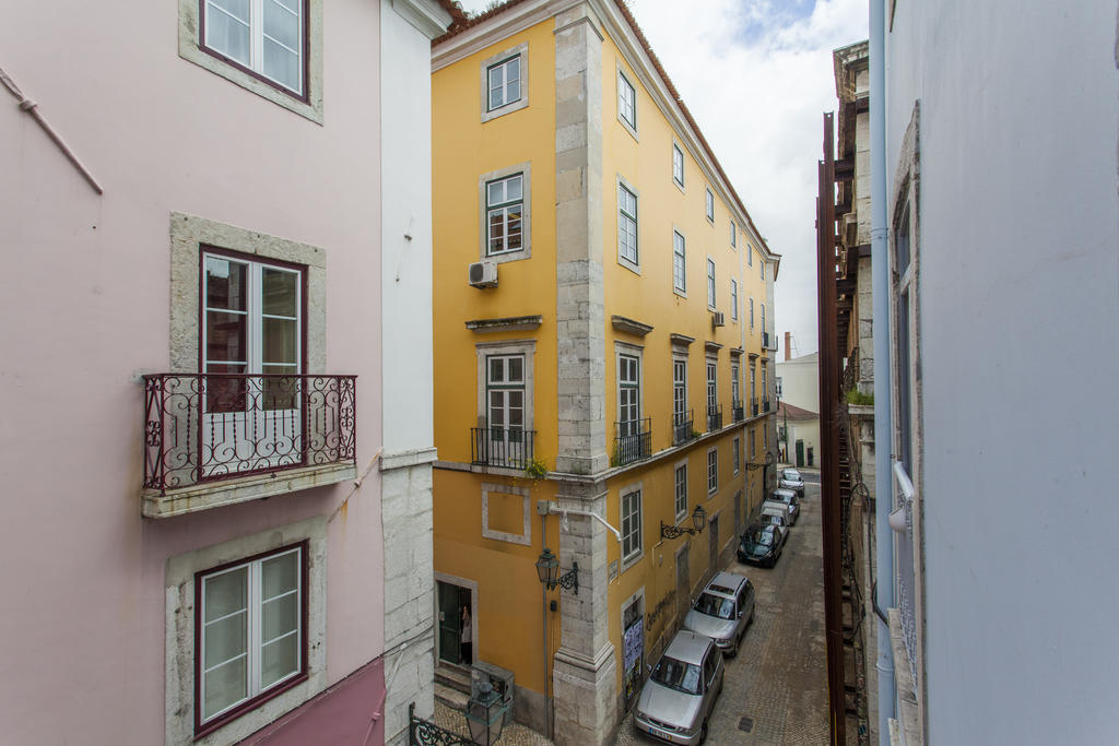 Remodeled Historic In Bairro Alto Lisboa