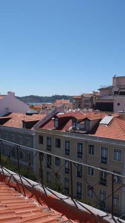 Quiet And Sunny Apartment Lissabon