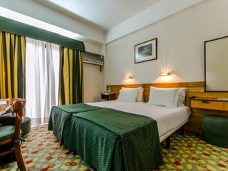 Hotel Jorge V 3*