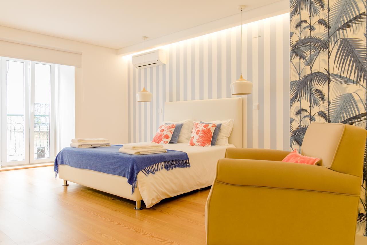 Apartment Loving Chiado Lissabon