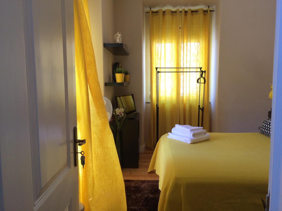 Bed & Breakfast Casa Das Cores Benfica Lisbon