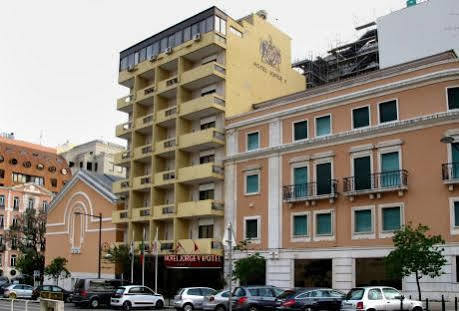 Hotel Jorge V 3*