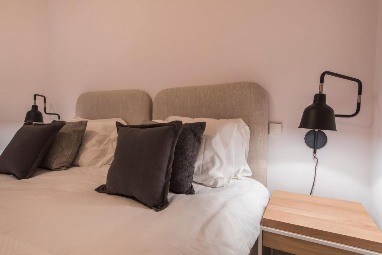 Lovelystay - Charming 3 Bedroom Wonder Downtown * Lissabon