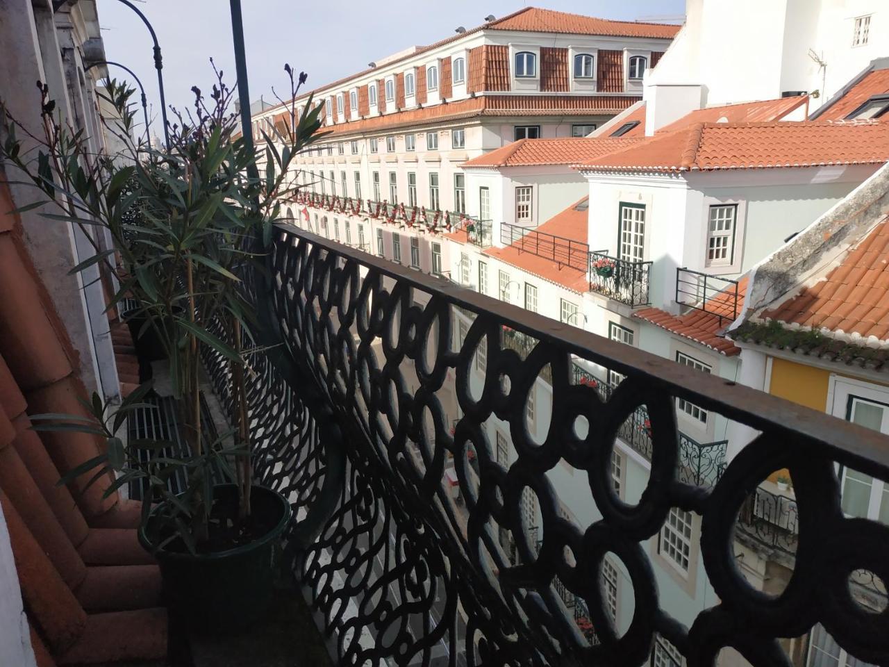 Our Little Spot In Chiado Lisboa