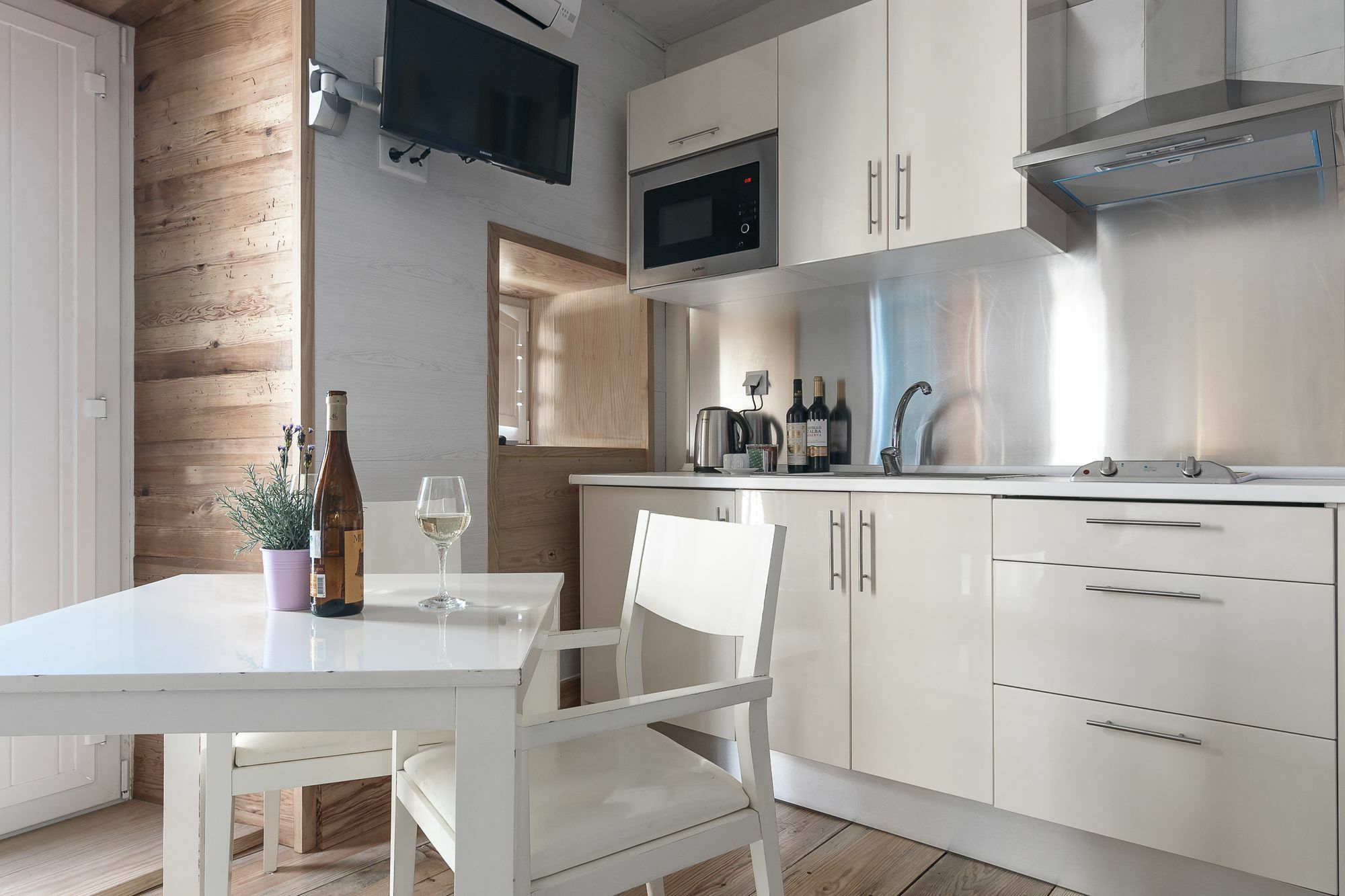 My Bairro Alto Apartment