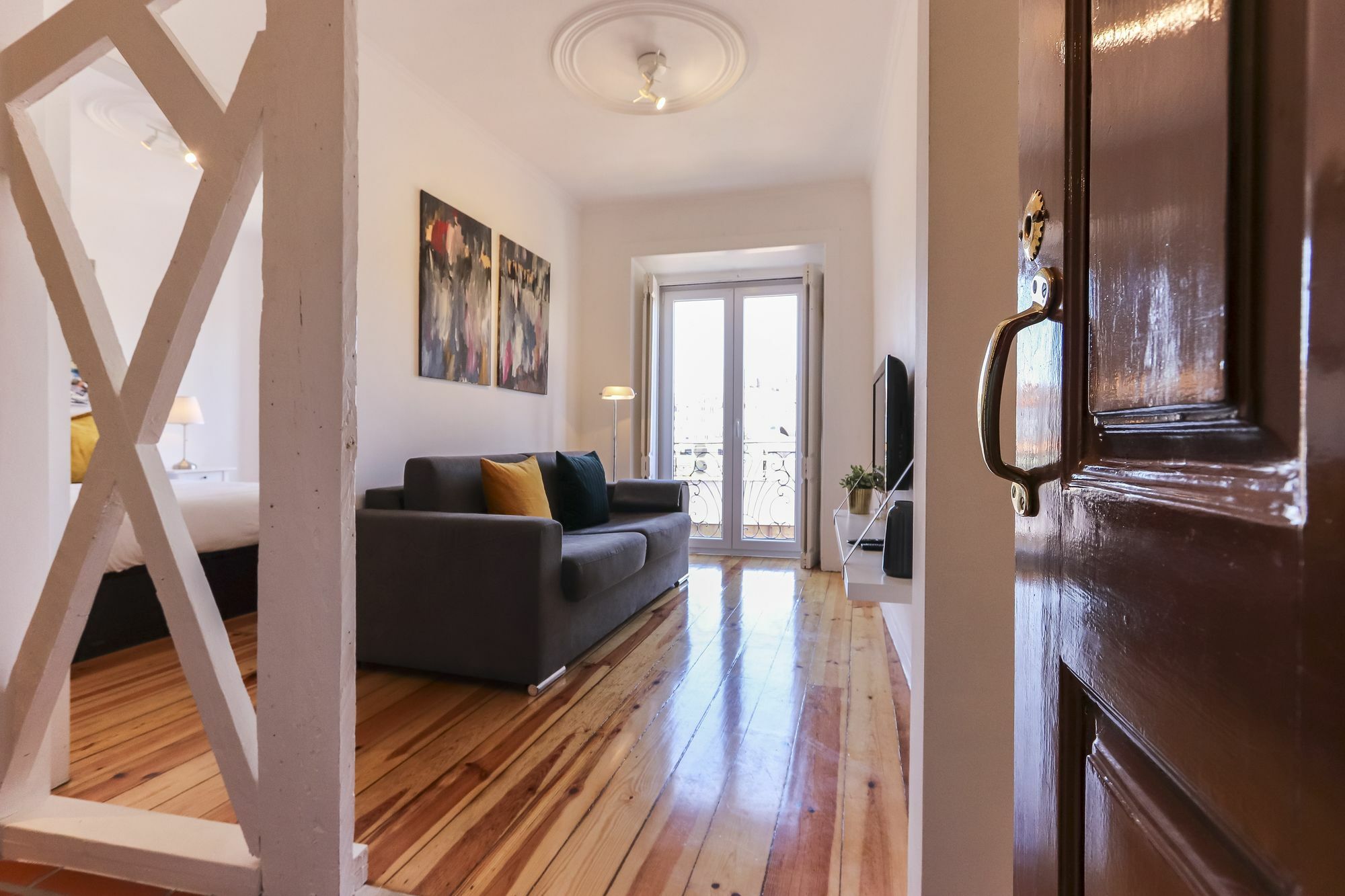 Typical Mouraria By Homing Appartement *