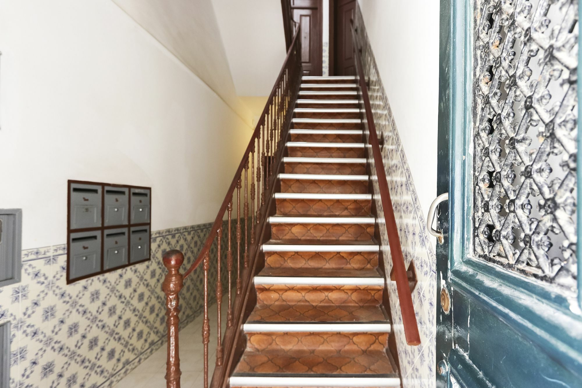 Typical Mouraria By Homing Appartement