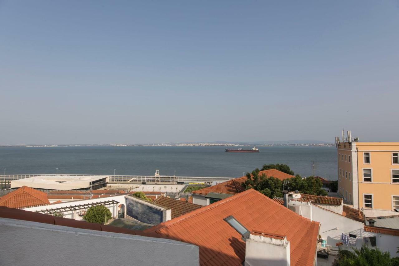 Appartement Alfama Terrace W/ Tagus River Views