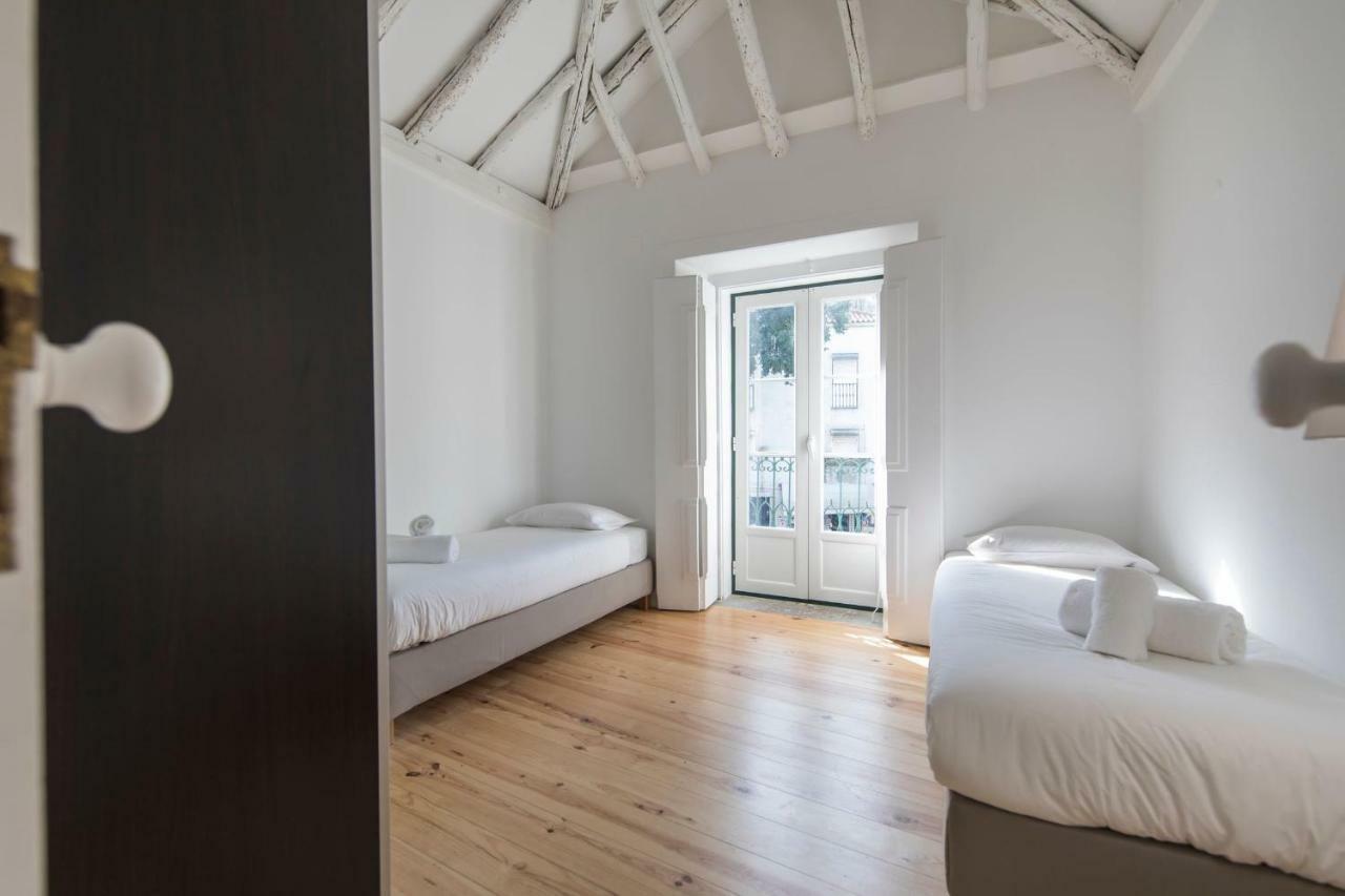 Alfama Terrace W/ Tagus River Views * Lissabon