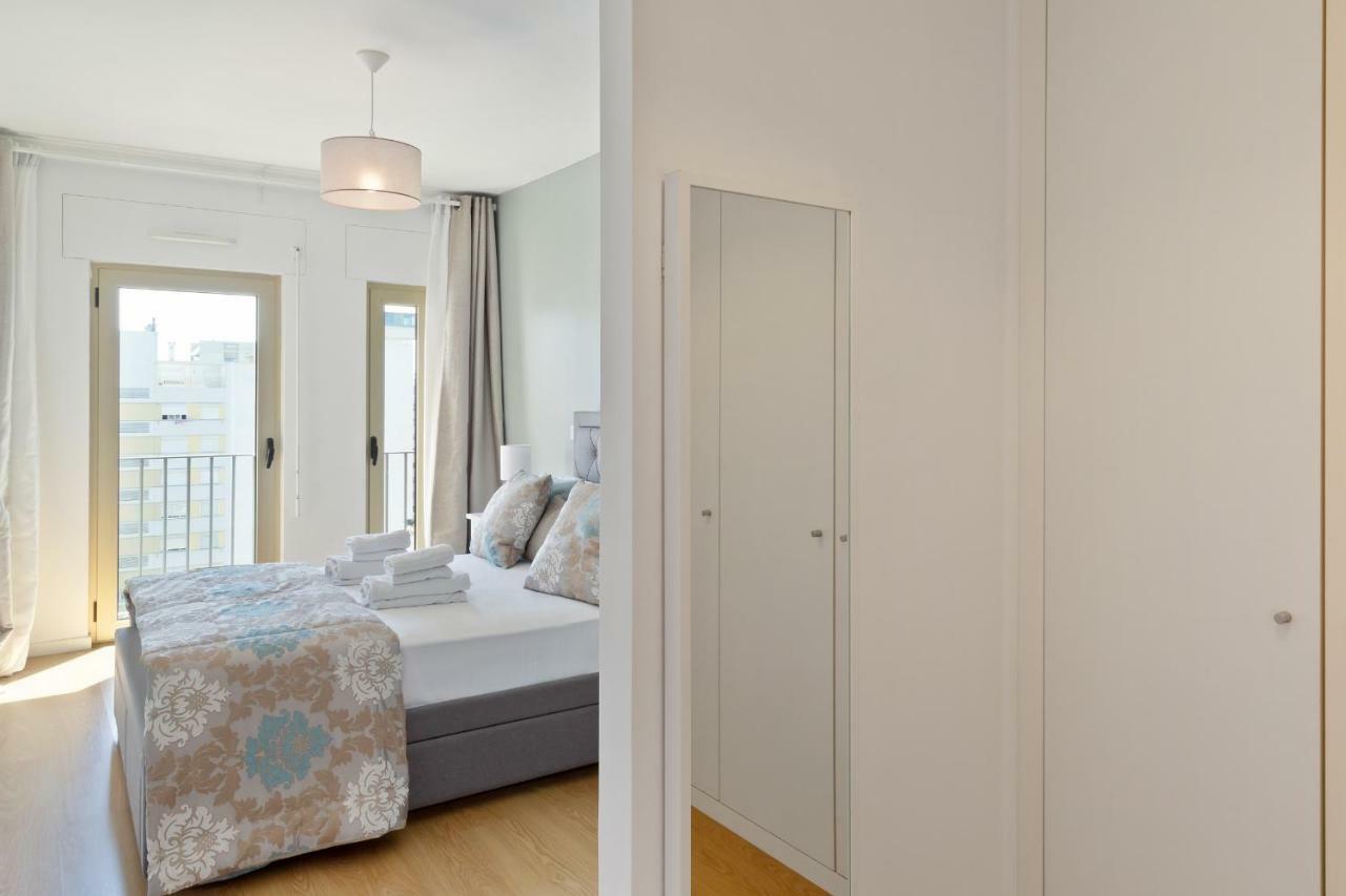 Stunning 2 Bdr Apt Sleeps 4 Nr Entrecampos Lisboa