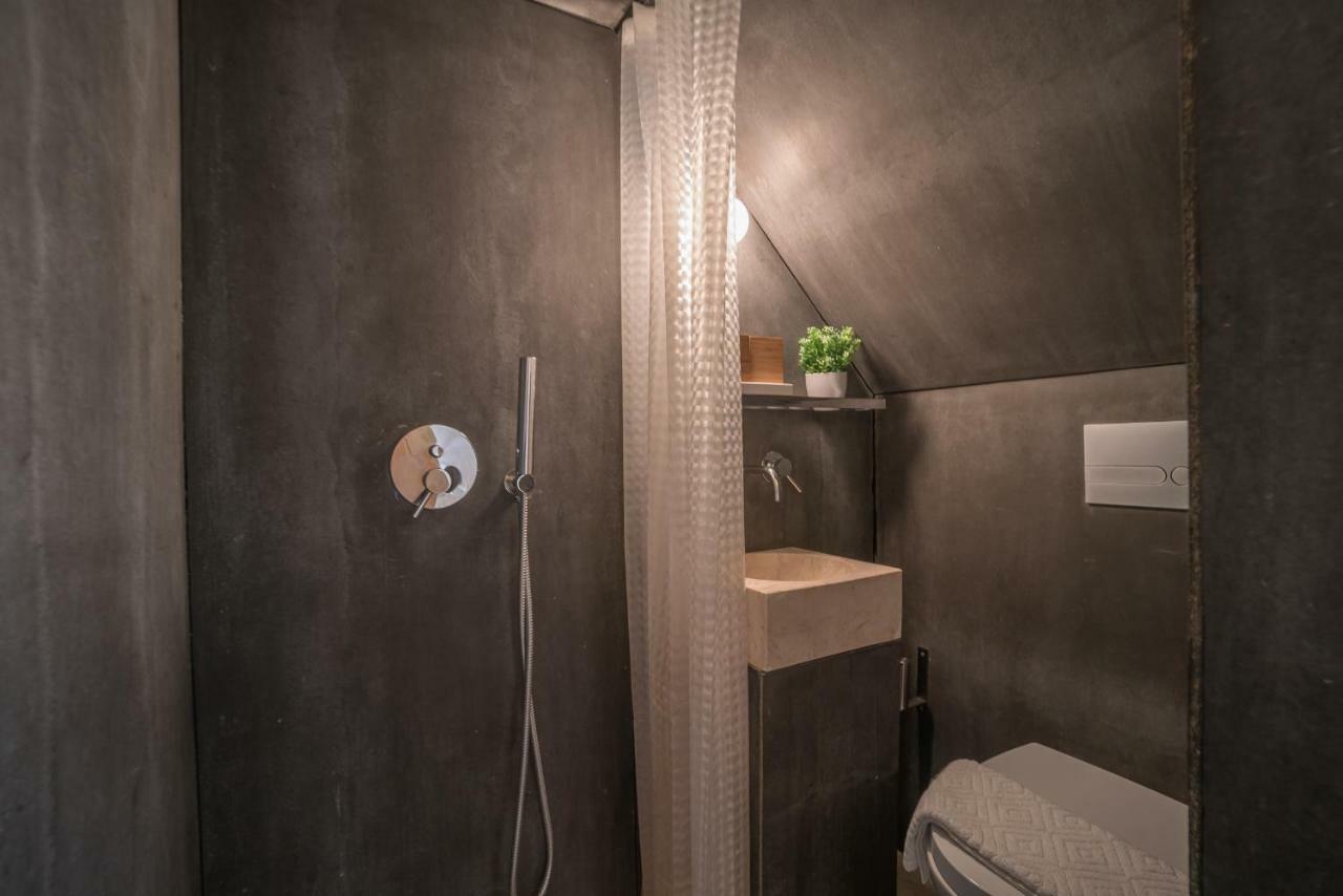 Rose Apartment