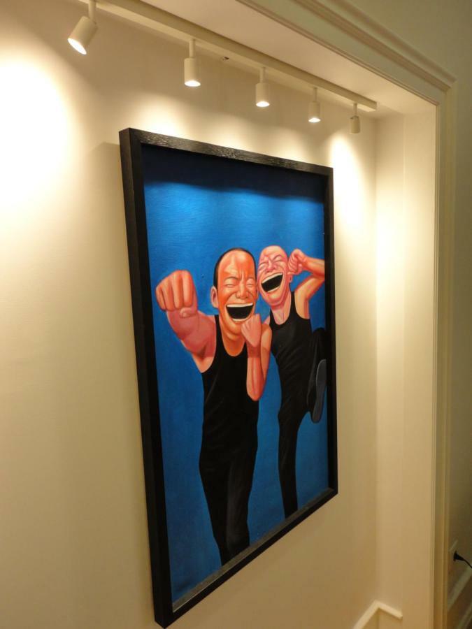 Center Modern Art Apartment *