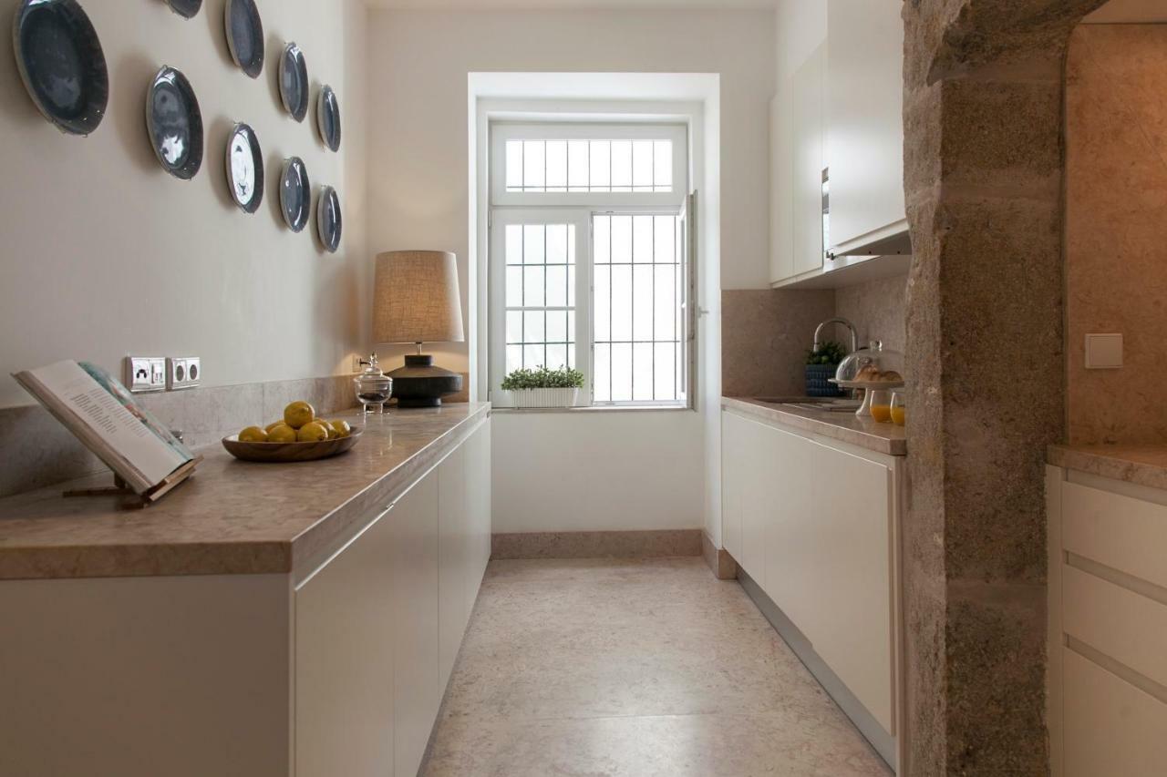 Brand New!!! Trendy Design Flat - Heart Of Chiado * Lissabon