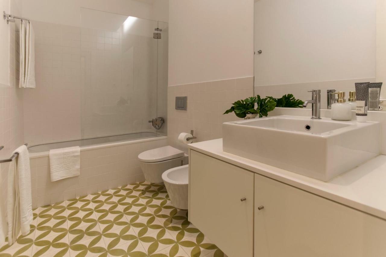 Brand New!!! Trendy Design Flat - Heart Of Chiado Appartement *