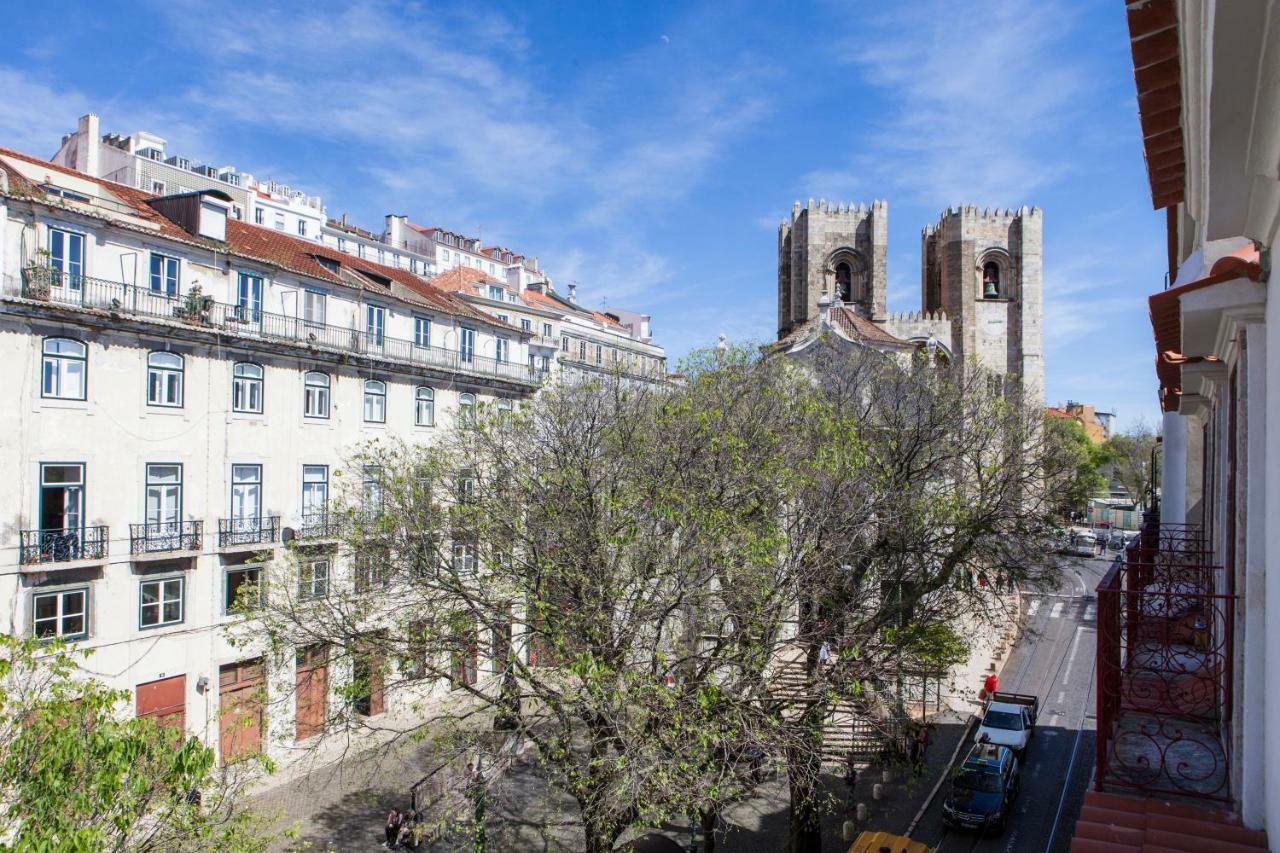 Apartamento Alfama Sophisticate Flat With Balconies 2bedrs 2baths & Ac In 19th Century Building Historic Center Lisboa