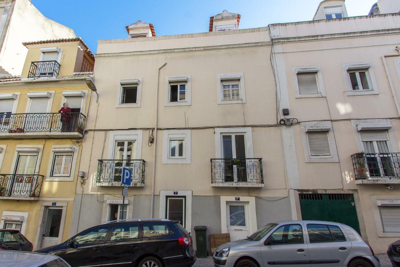 Typical Tailor Made Flat In Graca * Lissabon
