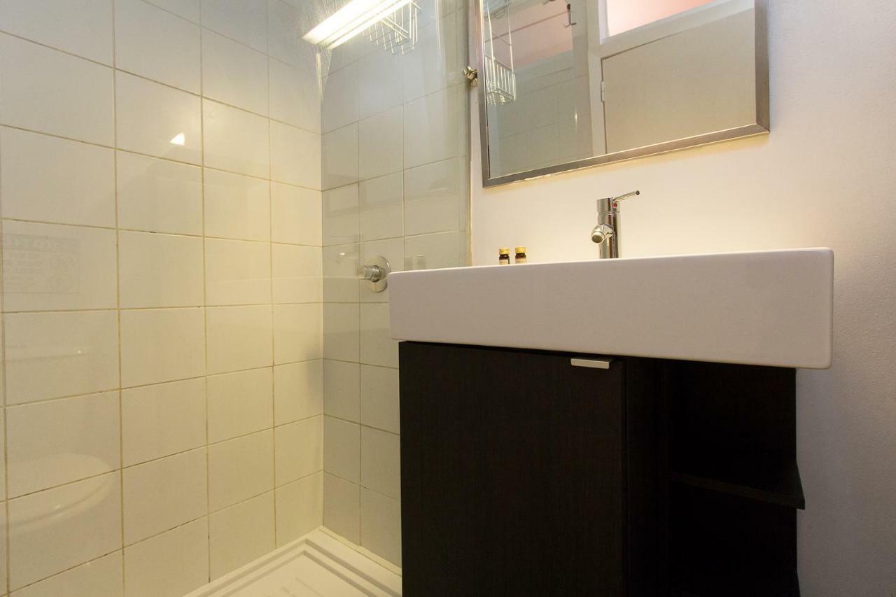 Typical Tailor Made Flat In Graca Apartment